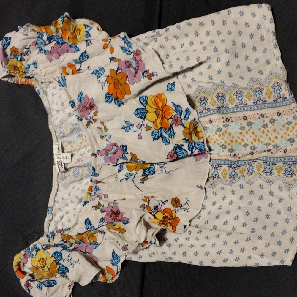 Gypsies & Moondust Off Shoulder Crop Top Sz L  Unique EUC